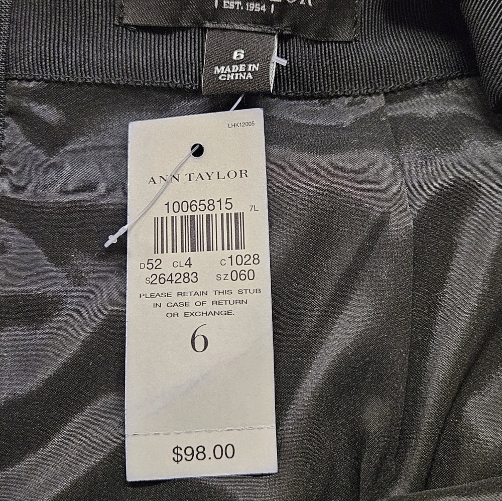 Ann Taylor Textured Bi Stretch Textured Pencil Skirt In Navy Black Size 6 NWT - Picture 9 of 9